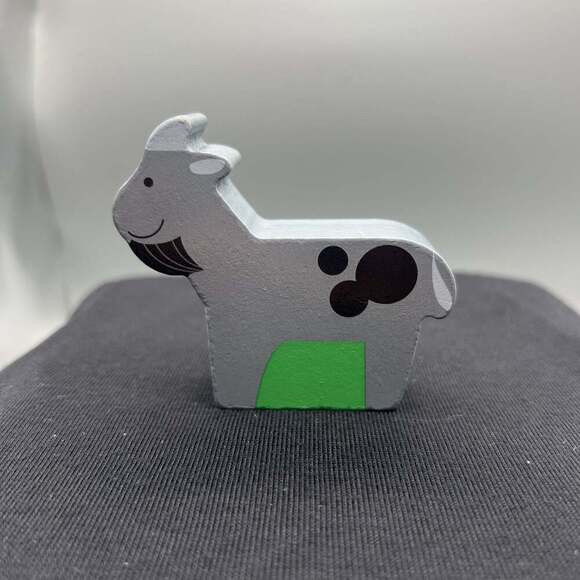 Replacement MELISSA & DOUG Chunky Wood piece number 3 Farm Town Puzzle - Picture 2 of 2